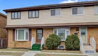 9873 Garden Ct, Schiller Park, IL 60176