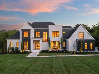 739 W Meade Dr, Nashville, TN 37205