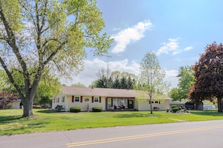 315 E Effie Mae St, North Webster, IN 46555