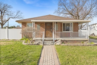 7369 Helen, Center Line, MI 48015