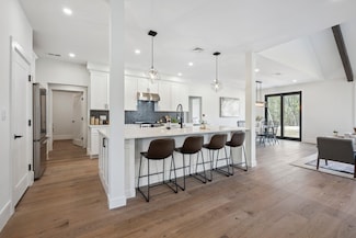 31 Trails Edge Rd, Windham, NH 03087