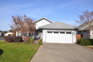 2228 Egret Ct, Grants Pass, OR 97526