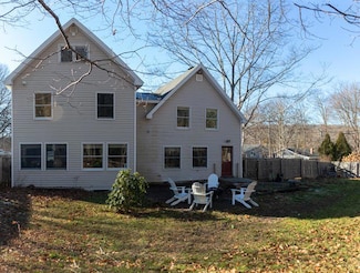 1 Branch St, Camden, ME 04843