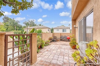 18730 Hatteras St Unit 44, Tarzana, CA 91356
