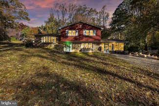 983 Wayside Dr, Crownsville, MD 21032