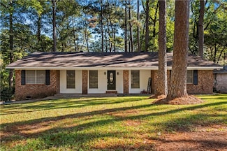 325 Iris Park Dr, Pineville, LA 71360