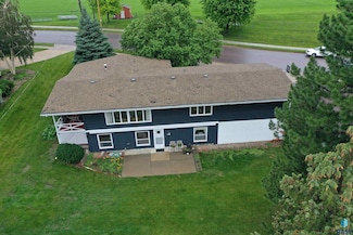 1201 W 37th St, Sioux Falls, SD 57105