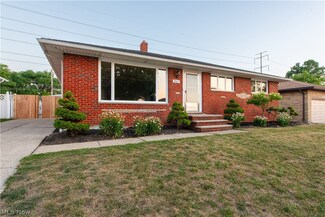 9567 Idlewood Dr, Cleveland, OH 44144