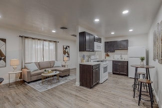 2800 Vail Ave SE Unit 222, Albuquerque, NM 87106