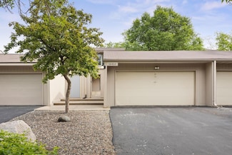 16410 15th Ave N, Plymouth, MN 55447