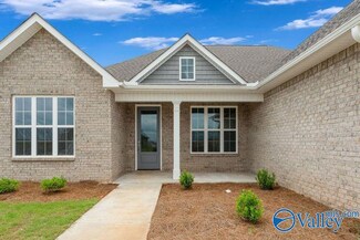 29358 Canoe Cir NW, Harvest, AL 35749