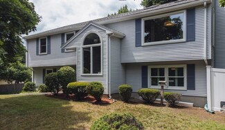 28 Pickman Rd, Salem, MA 01970