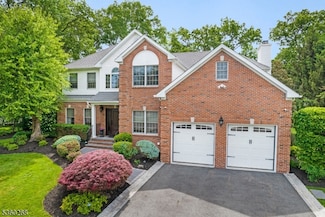12 Candice Way, East Hanover, NJ 07936