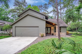 2 Kino Ct, Spring, TX 77380