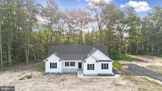 32727 Tussock Dr, Laurel, DE 19956