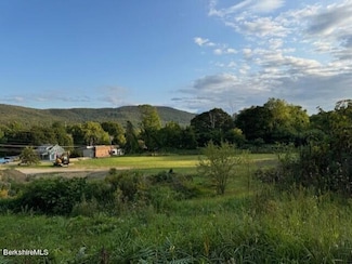 12 South St, Cheshire, MA 01225