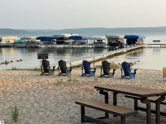 0 Arbutus Ln Unit 1939152, Beulah, MI 49617