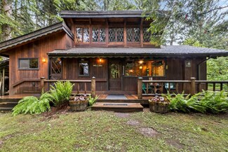 7041 Austin Pass Rd, Deming, WA 98244