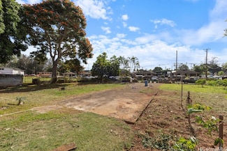 41 Lakeview Cir, Wahiawa, HI 96786