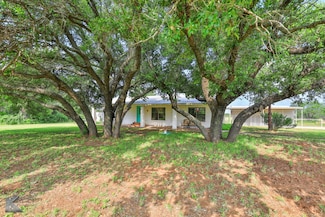 1368 Rosser Ranch Rd, Graham, TX 76450