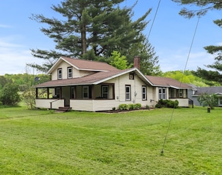 35743 Lake Rd, Union City, PA 16438