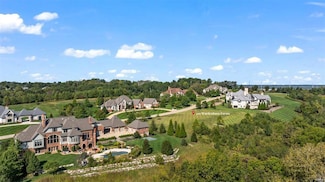 310 Wardenburg Farms Dr, Chesterfield, MO 63005