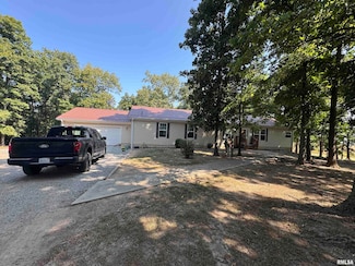 1543 Oak Mound Ln, Xenia, IL 62899