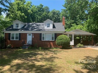 214 W 18th St, Newton, NC 28658