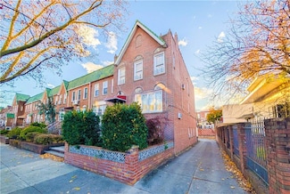 1930 E 28th St, Brooklyn, NY 11229