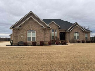 116 Grand Haven Dr, Muscle Shoals, AL 35661