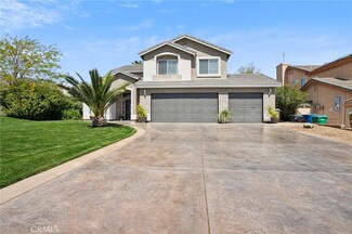 6747 Teasdale St, Lancaster, CA 93536