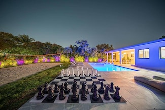 305 NW 124th St, North Miami, FL 33168