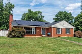 1901 Cherokee Rd, Waynesboro, VA 22980