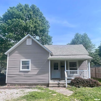 416 Elles Ave, Carterville, IL 62918