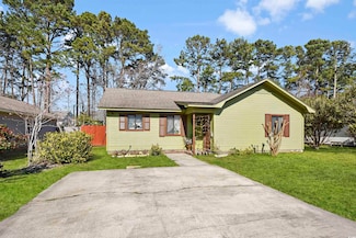 11 Ryan Ln, Myrtle Beach, SC 29579