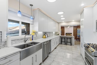 882 Transit Ave, Saint Paul, MN 55113