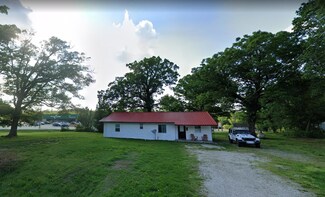 733 W Washington St, Marshfield, MO 65706