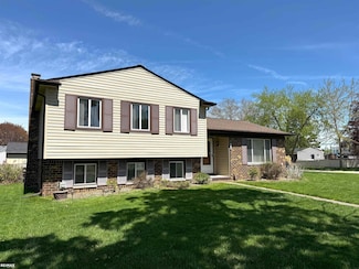 13163 Concord Dr, Sterling Heights, MI 48313