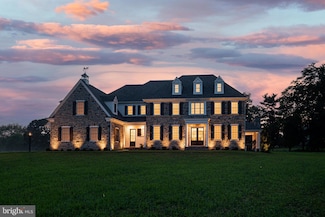 32 Oakland Rd, West Chester, PA 19382