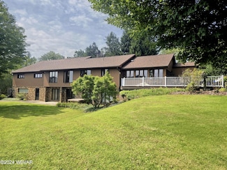 288 Windy Hill Ln, Montoursville, PA 17754