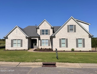 1430 Highland Dr, Dyersburg, TN 38024