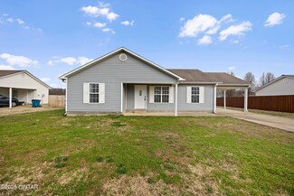 13 S Craves Cir, Bells, TN 38006
