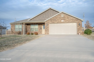1217 Roland Ave, Joplin, MO 64804