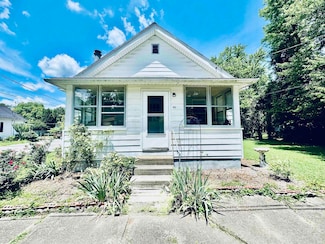 910 Granary St, New Harmony, IN 47631