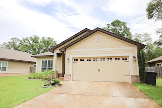 96 Benton Blvd, Freeport, FL 32439