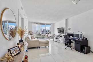 1750 N Bayshore Dr Unit 2506, Miami, FL 33132