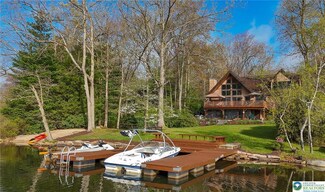 70 Great Oaks Dr, Nesquehoning, PA 18240