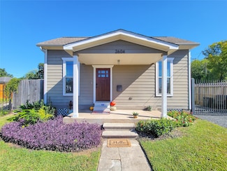 2604 Cochran St, Houston, TX 77009