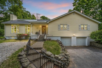 147 Brannon Place, Wappingers Falls, NY 12590