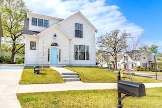 511 E Spring St, Fayetteville, AR 72701